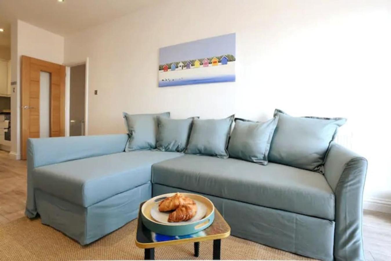 Air Maison - Stunning Beach Front Apartment Портцмаус Экстерьер фото